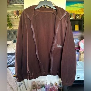 🎁 oversized zip up